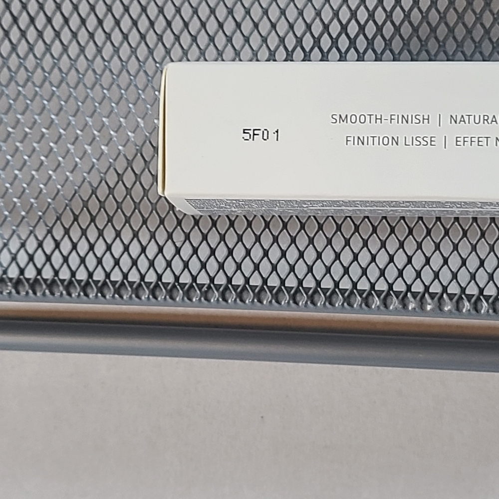 Lithe Beauty Soft Fill Lip Pencils In Dusk & Scarlett NIB - Picture 9 of 10